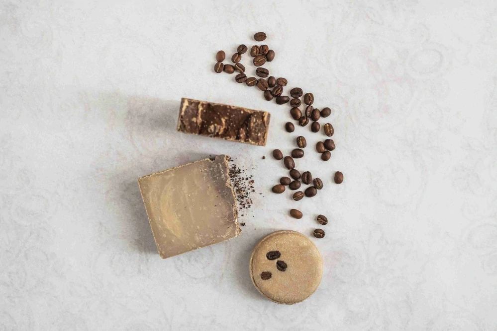 Mydlove - Tuhý šampón s kofeínom a marockým ílom