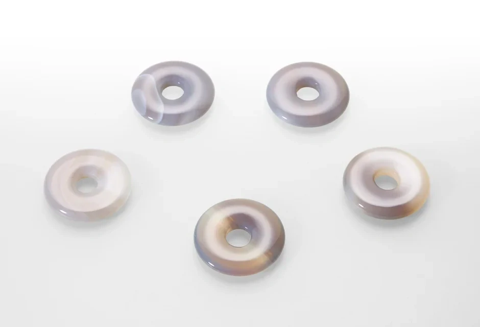 Prívesok - Achát šedý donut 30mm