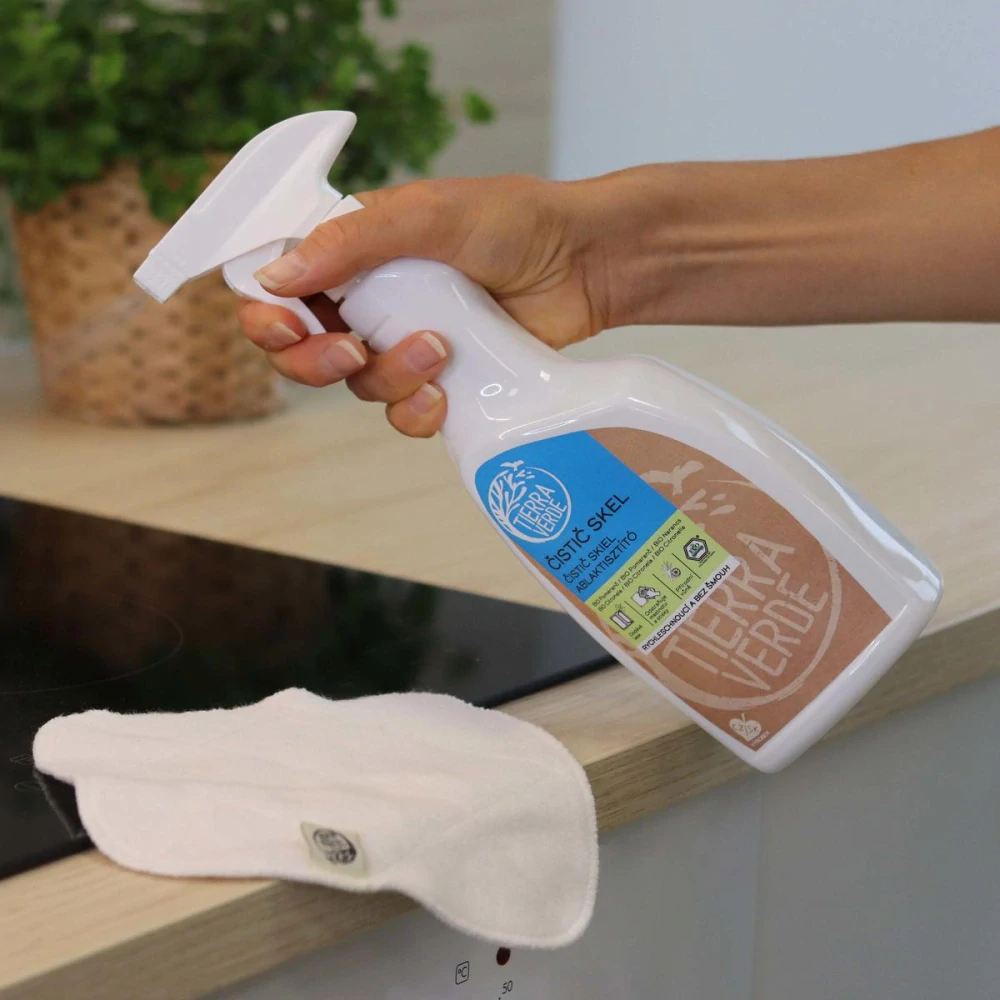 Tierra Verde - Čistič skiel s BIO pomarančovou a citronelovou silicou (rozprašovač 750 ml)