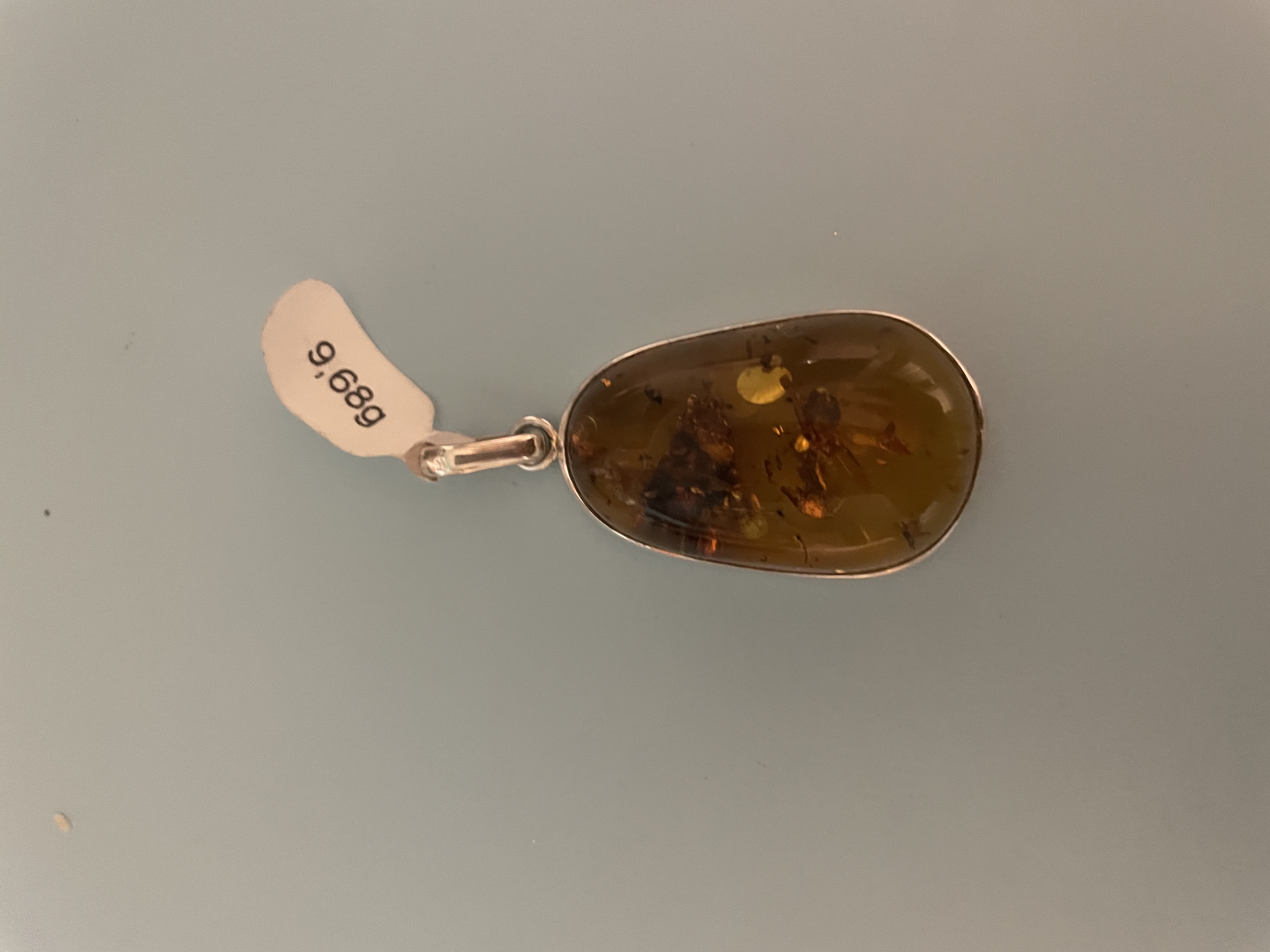 Prívesok - Strieborný jantárový 9,68g