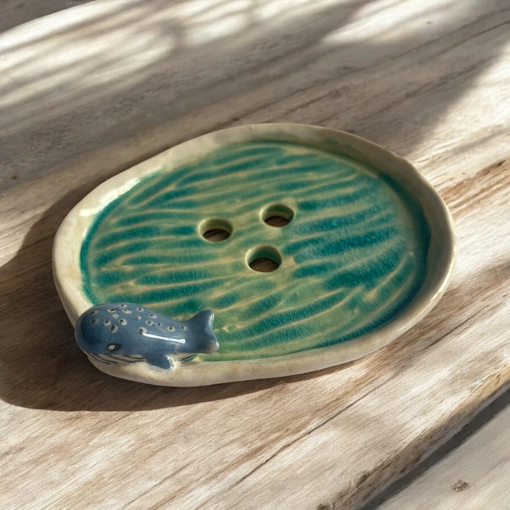 Hand - made - Mydelnička Modré more s veľrybkou