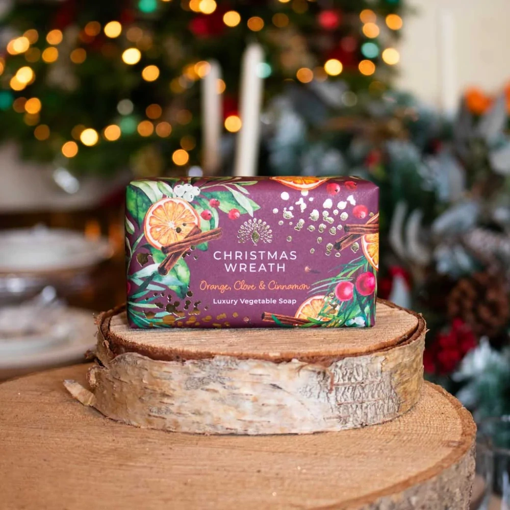 The English Soap Company- Vianočný veniec, Tuhé mydlo, 190 g