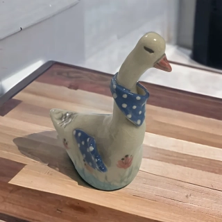 Hand - made - Keramická Veľkonočná husička – Jarná gazdiná