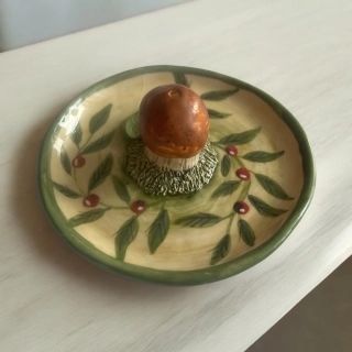 Hand - made - Stojan na vonné tyčinky, Hríbik v lese